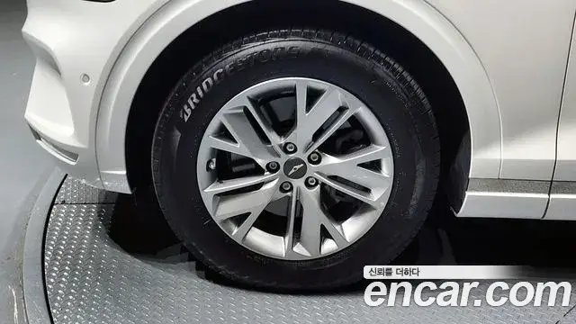 Genesis GV70, 2023