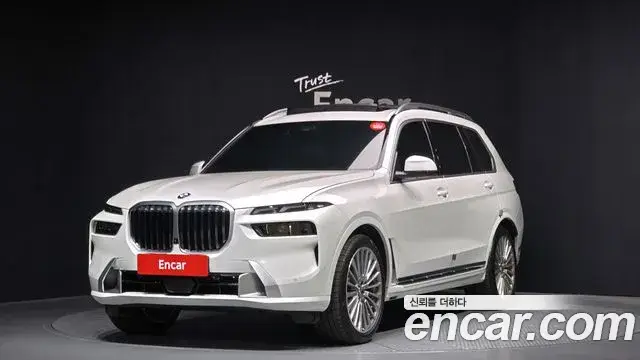 BMW X7, 2025