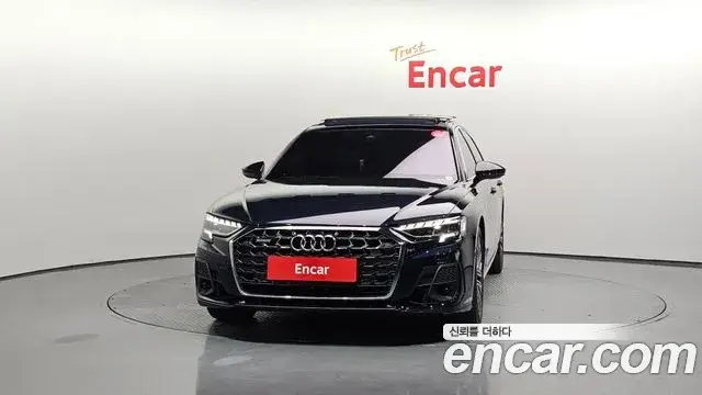 Audi A8, 2022