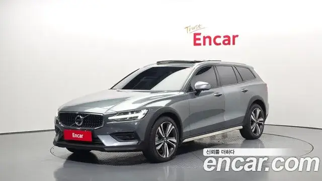 Volvo V60 Cross Country, 2020