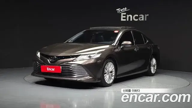 Toyota Camry, 2019