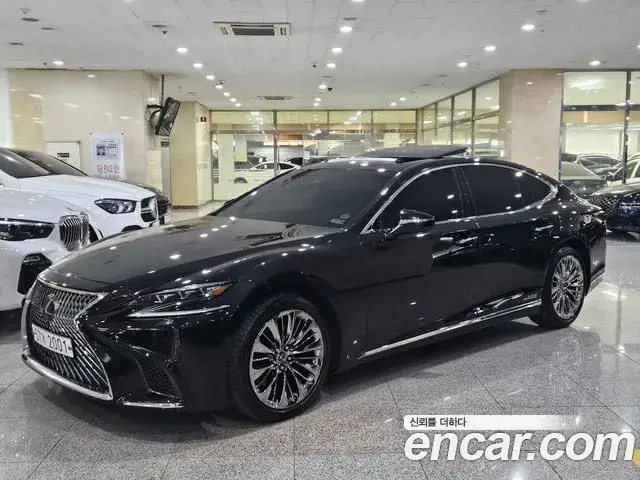 Lexus LS500h, 2018