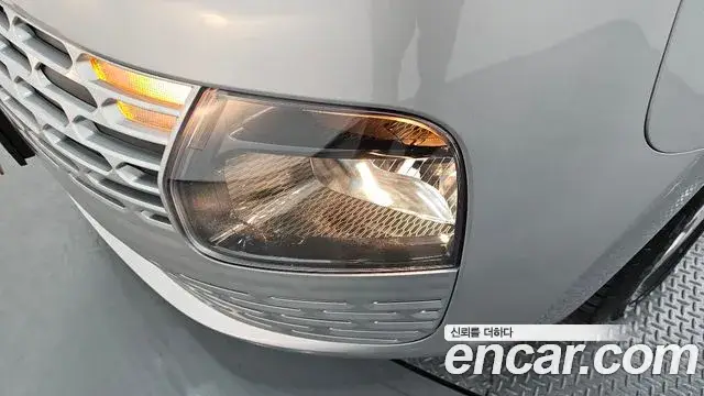 Hyundai Staria, 2023