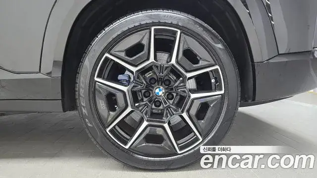 BMW XM, 2024