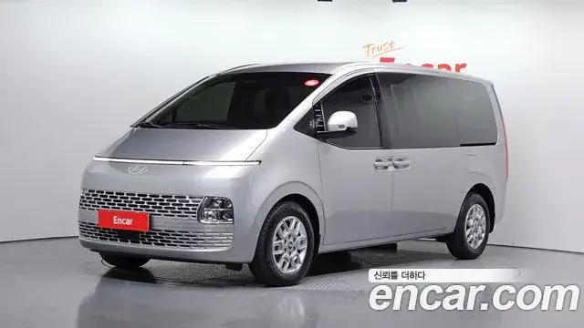 Hyundai Staria, 2025
