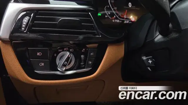 BMW 5 Series, 2019