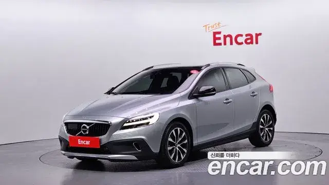 Volvo V40 Cross Country, 2019