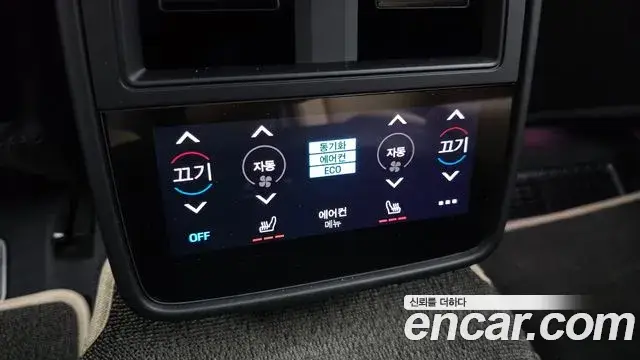 Porsche Taycan, 2024