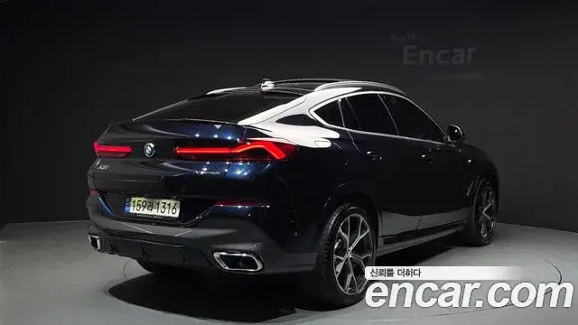BMW X6, 2022