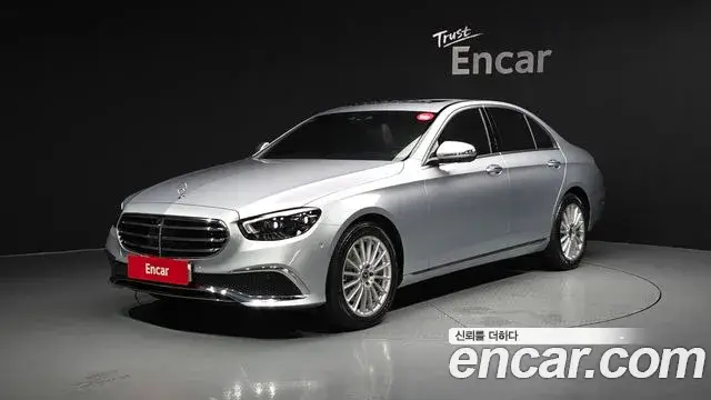 Mercedes-Benz E-Class, 2022