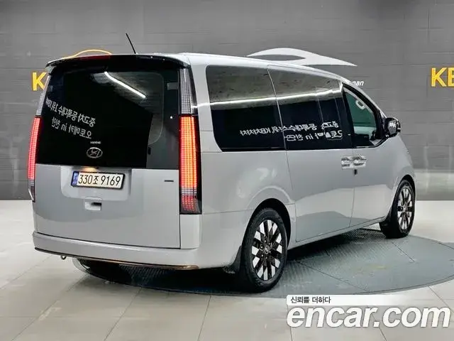 Hyundai Staria, 2022