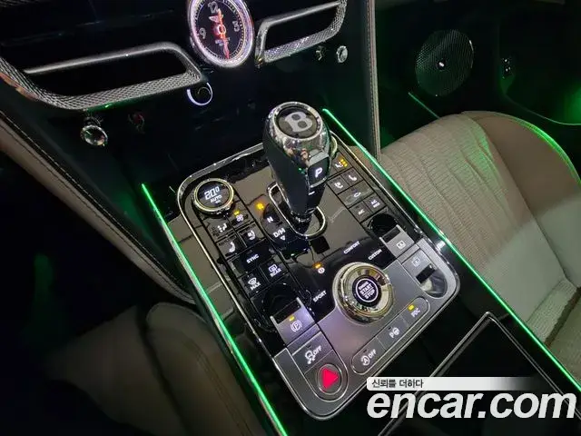 Bentley Flying Spur, 2024