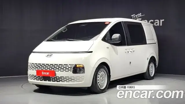 Hyundai Staria, 2022