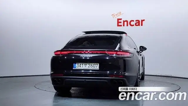 Porsche Panamera, 2021