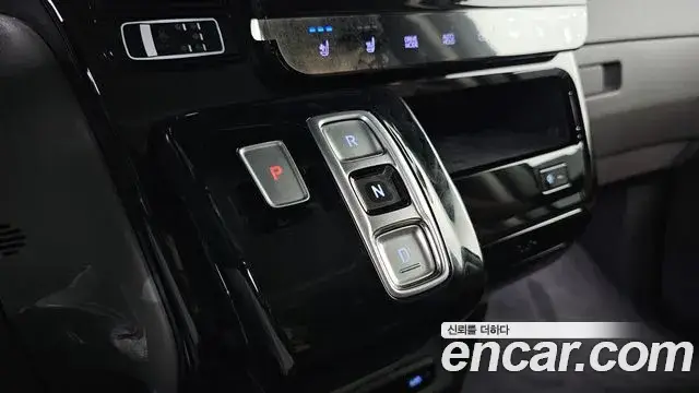 Hyundai Staria, 2023