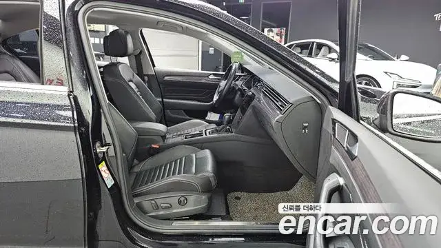Volkswagen Passat GT, 2021