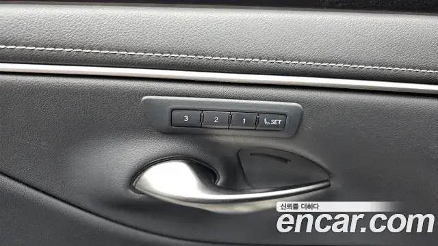 Lexus ES300h, 2023