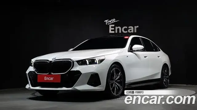 BMW 5 Series, 2025