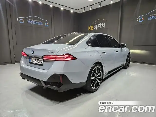 BMW 5 Series, 2025