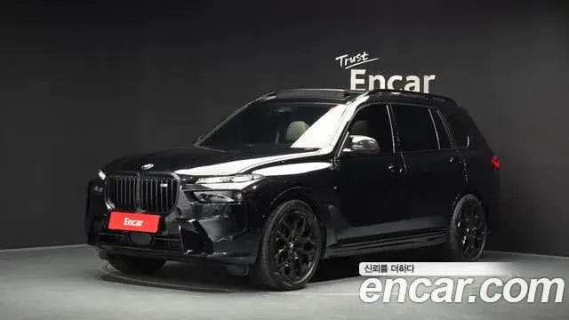 BMW X7, 2025