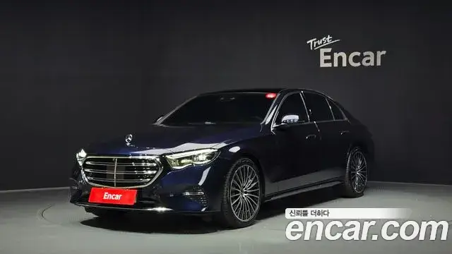 Mercedes-Benz E-Class, 2024