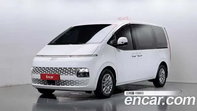 Hyundai Staria, 2025