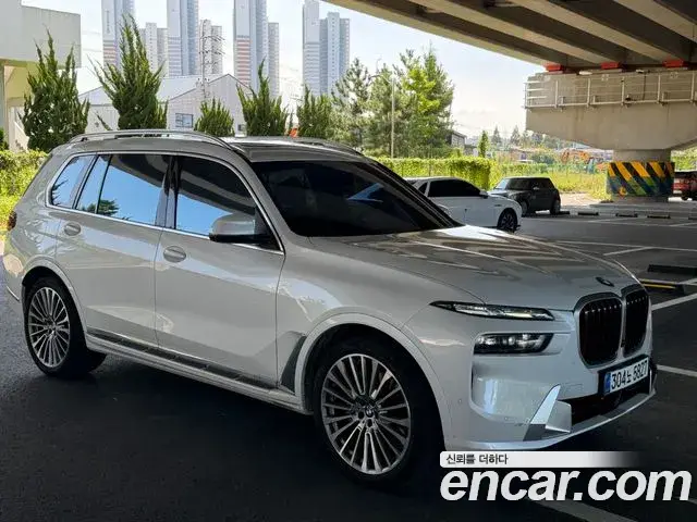 BMW X7, 2025