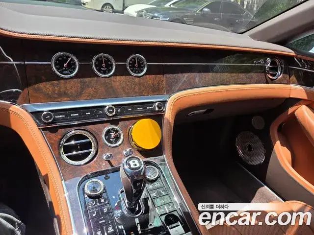 Bentley Continental GT, 2022