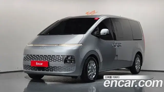 Hyundai Staria, 2025