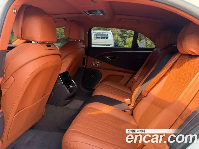 Bentley Flying Spur, 2023