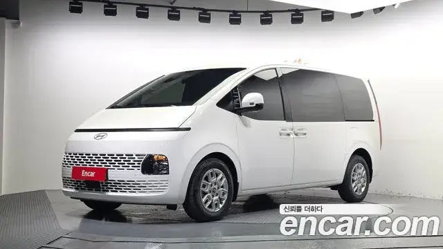 Hyundai Staria, 2025