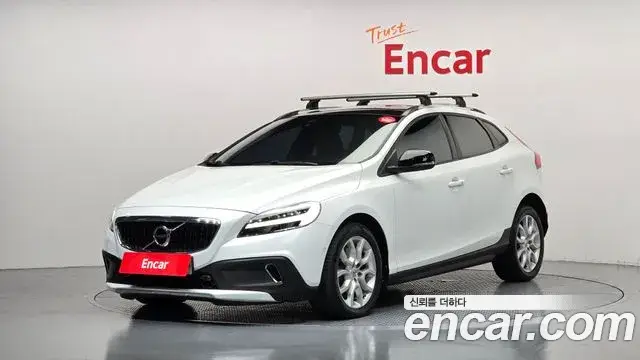 Volvo V40 Cross Country, 2018