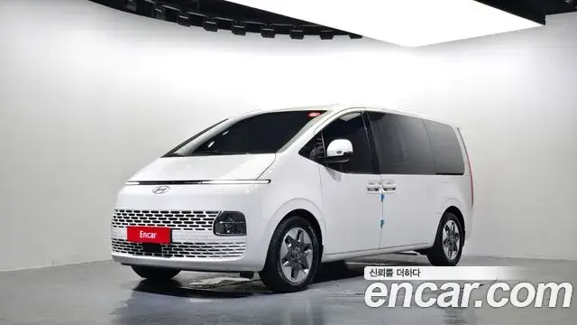 Hyundai Staria, 2024