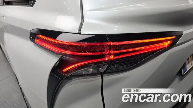 Toyota Sienna, 2023