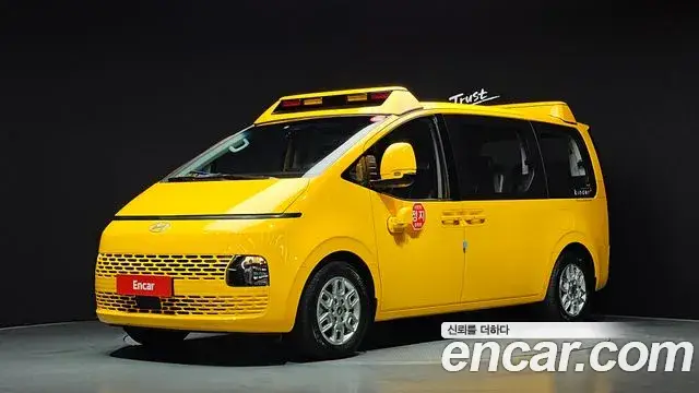 Hyundai Staria, 2024