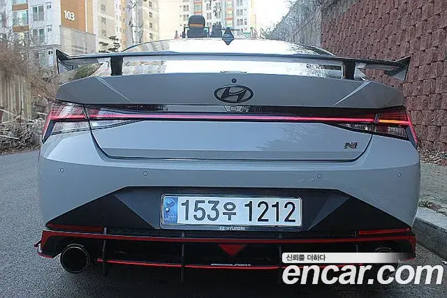Hyundai The New Avante Hybrid 2021 — Photo 10/20