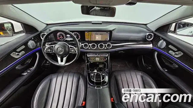 Mercedes-Benz E-Class 2019 — Фото 7/20