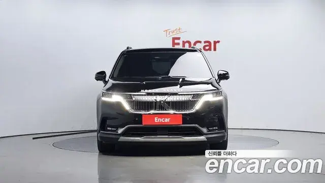 Kia Carnival 2022 — Фото 3/20
