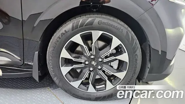 Kia Carnival 2022 — Фото 5/20