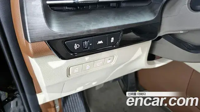 Kia Carnival 2022 — Фото 15/20