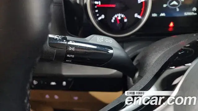 Kia Carnival 2020 — Photo 8/20