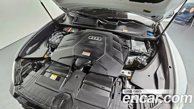 Audi Q8 2021 — ფოტო 20/20