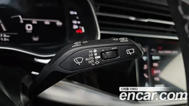 Audi Q8 2021 — ფოტო 3/20