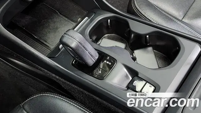 Volvo XC40 2020 — Şəkil 1/20