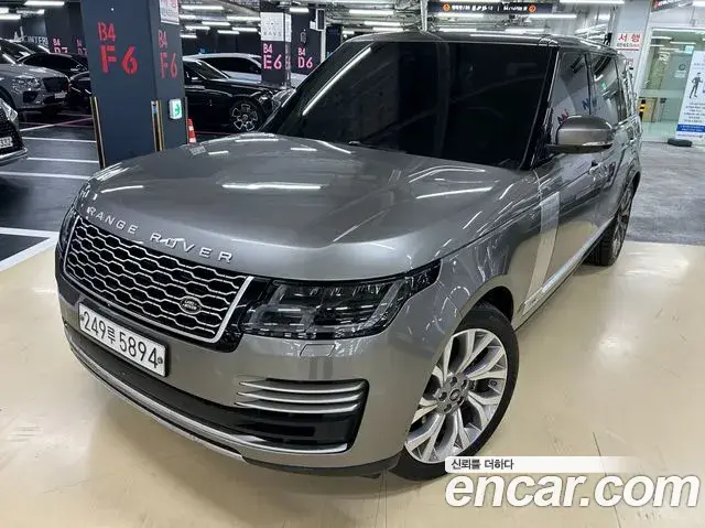 Land Rover Range Rover 2019 — ფოტო 1/17