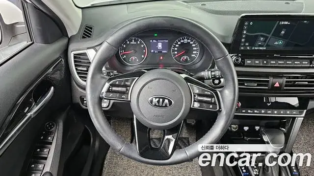 Kia Seltos 2020 — Photo 2/20