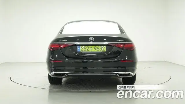 Mercedes-Benz S-Class 2024 — ფოტო 4/20