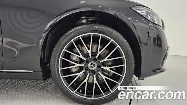 Mercedes-Benz S-Class 2024 — ფოტო 8/20