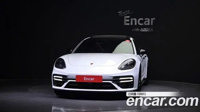 Porsche Panamera 2021 — Фото 3/20