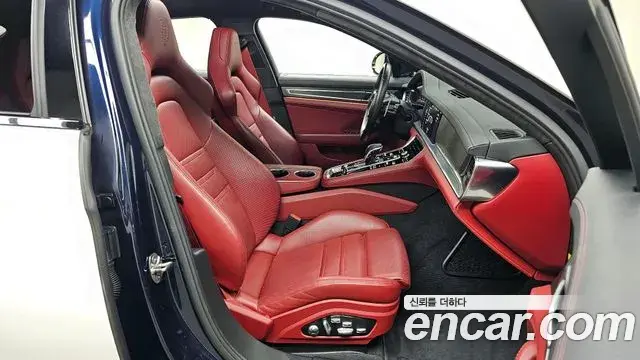 Porsche Panamera 2021 — Фото 10/20